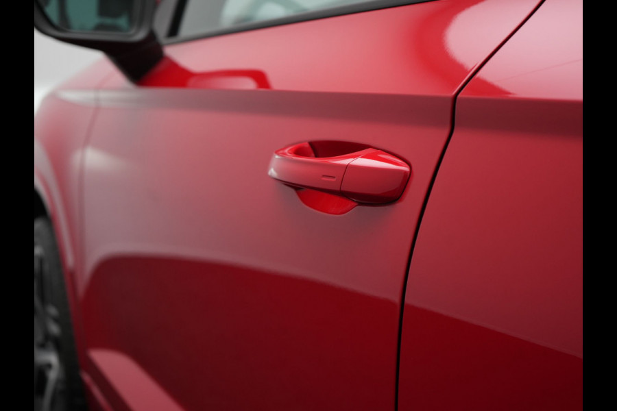 Seat Ateca 1.5 TSI FR DSG 150pk Dealer O.H. | Adaptive Cruise | Camera | Beats Audio | Alcantara Sportstoelen Verwarmd | 19"L.M | Apple Carplay | Sfeerverlichting | Keyless | Blis | Navigatie | DAB |