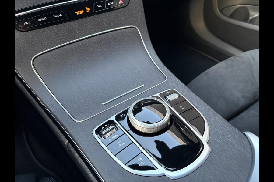 Mercedes-Benz C-Klasse Estate 300e T AMG Line 320pk PHEV | Stoelverwarming | Bestuurdersstoel Met Geheugen | Winterset |