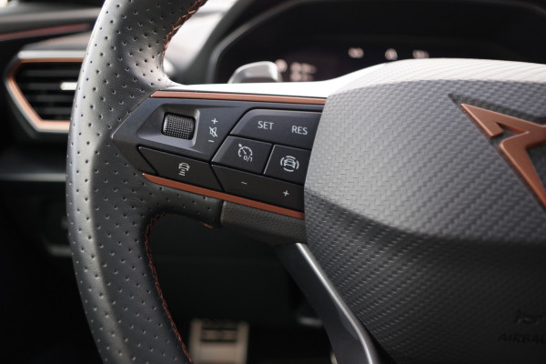 CUPRA Formentor 1.4 e-Hybrid 245 PK VZ Copper Edition PHEV, Adap. Cruise Control, Carplay, Camera