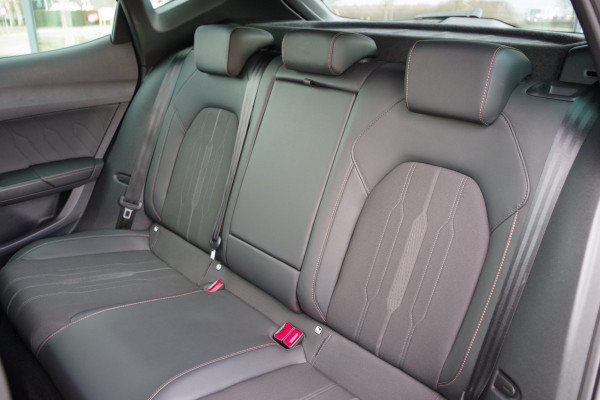 CUPRA Formentor 1.4 e-Hybrid 245 PK VZ Copper Edition PHEV, Adap. Cruise Control, Carplay, Camera