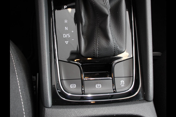Škoda Karoq 1.5 TSI 150pk DSG ACT Selection | Navigatie | Apple Carplay/Android Auto | Camera | Parkeer sensoren | Adaptive Cruise Control | Lichtmetalen Velgen | Digitale Cockpit