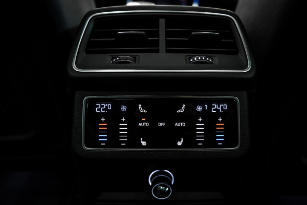 Audi A6 Avant RS 6 TFSI quattro | Audi Exclusive | Eventuri | Keramisch | B/O 3D | Pano |