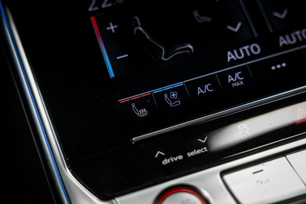 Audi A6 Avant RS 6 TFSI quattro | Audi Exclusive | Eventuri | Keramisch | B/O 3D | Pano |