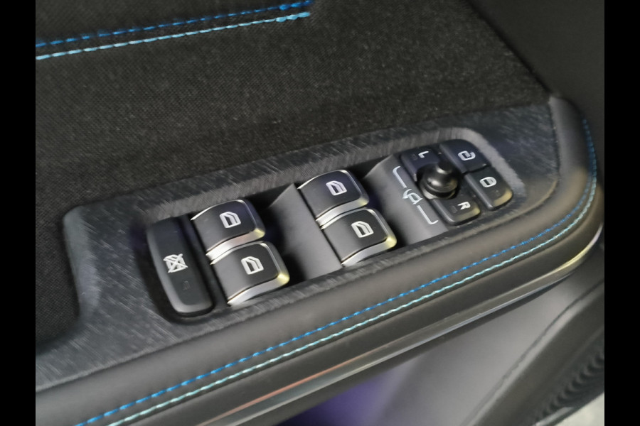 Lynk & Co 01 1.5 PHEV * 360* camera Pano/dak Apple/Carplay Adaptive/Cruise Rijklaar + Fabrieksgarantie tot 05-2027 Henk Jongen Auto's in Helmond,  al 50 jaar service zoals 't hoort!