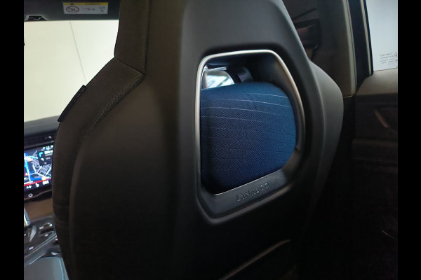 Lynk & Co 01 1.5 PHEV * 360* camera Pano/dak Apple/Carplay Adaptive/Cruise Rijklaar + Fabrieksgarantie tot 05-2027 Henk Jongen Auto's in Helmond,  al 50 jaar service zoals 't hoort!