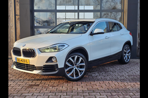 BMW X2 sDrive20i Executive | Automaat | Trekhaak | LED | Park Assist | Navi | Cruise | LMV 19" | All-seasons |
