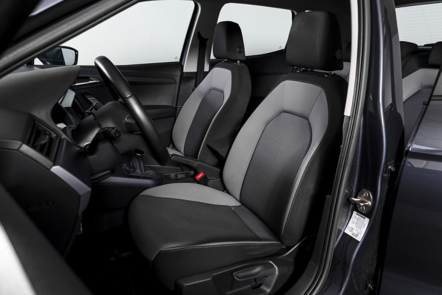 Seat Arona 1.0 TSI 95 PK Style | Cruise | Stoelverw. | App. Connect | ECC | Trekhaak | LM 16" |