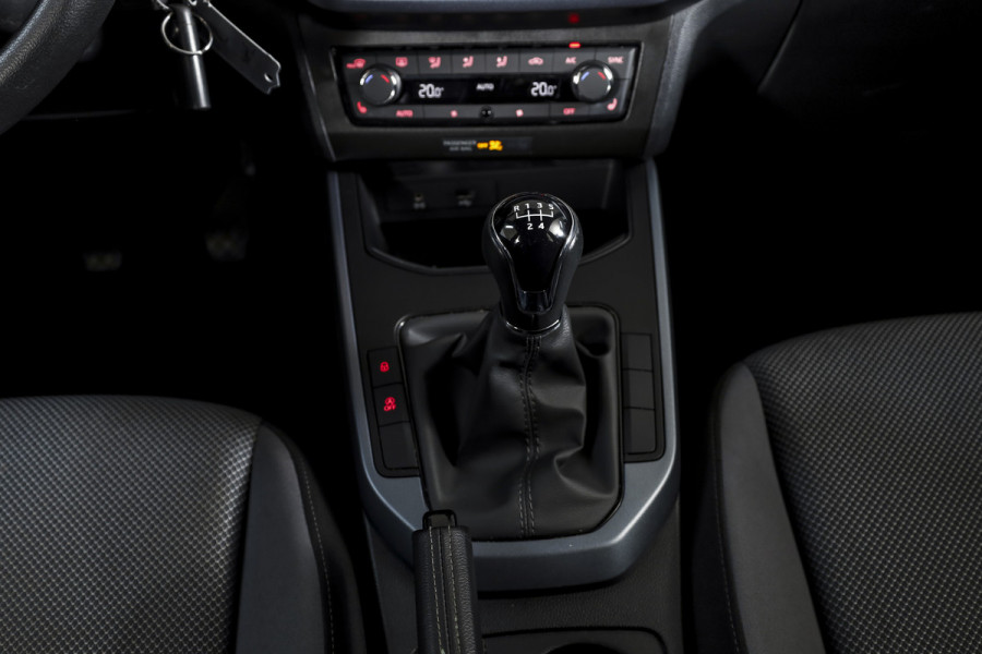 Seat Arona 1.0 TSI 95 PK Style | Cruise | Stoelverw. | App. Connect | ECC | Trekhaak | LM 16" |