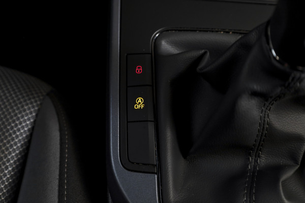 Seat Arona 1.0 TSI 95 PK Style | Cruise | Stoelverw. | App. Connect | ECC | Trekhaak | LM 16" |