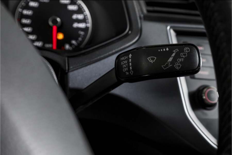 Seat Arona 1.0 TSI 95 PK Style | Cruise | Stoelverw. | App. Connect | ECC | Trekhaak | LM 16" |