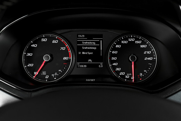 Seat Arona 1.0 TSI 95 PK Style | Cruise | Stoelverw. | App. Connect | ECC | Trekhaak | LM 16" |