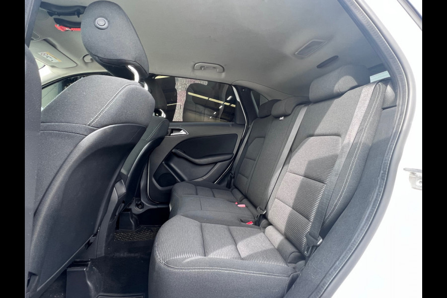 Mercedes-Benz B-Klasse 220 AUTOMAAT Apk 01-2027 / AIRCO / EURO 6 / BLUETOOTH / NAP /