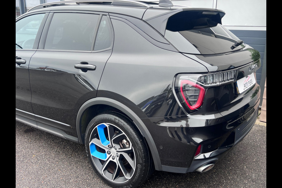 Lynk & Co 01 1.5 | BLACK EDITION | 360 CAMERA | PANO | GARATIE | CARPLAY | NAVI | INRUIL MOGELIJK