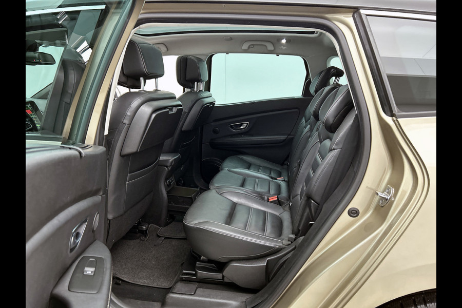 Renault Grand Scénic 1.3 TCe Bose 7p. (Goed OnderH, Panorama, Head-up, Navi, Trekhaak, Parkeersensoren, StoelV, Cruise Con, Etc)