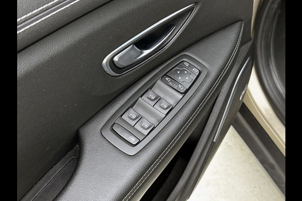 Renault Grand Scénic 1.3 TCe Bose 7p. (Goed OnderH, Panorama, Head-up, Navi, Trekhaak, Parkeersensoren, StoelV, Cruise Con, Etc)