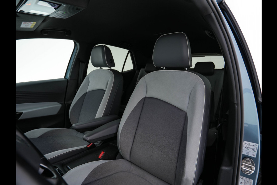 Volkswagen ID.3 Business 58 kWh [ 3-Fase-11kW ] {SOH-87%} (INCL-BTW)  *FULL-LED | AMBIENTLIGHT | KEYLESS | NAVI-FULLMAP | DAB | CARPLAY | CCS-FASTLOADER | CAMERA | HEATED-COMFORTSEATS | DAB+ | DIGI-COCKPIT | ECC | PRIVACYGLASS | PDC | 18''ALU*