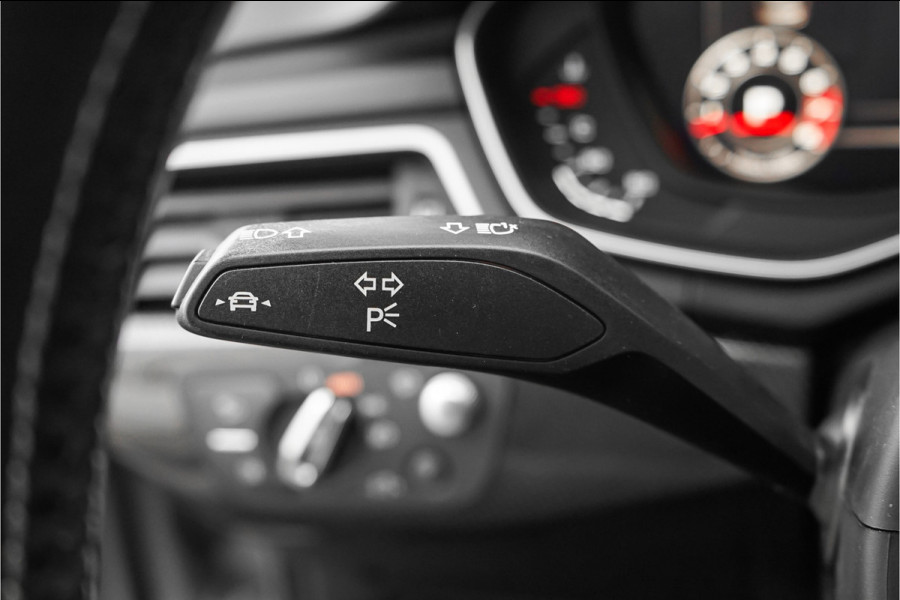 Audi A4 Avant 3.0 TFSI S4 quattro Pro Line+ Pano S-Sportstoel Trekhaak Standkachel