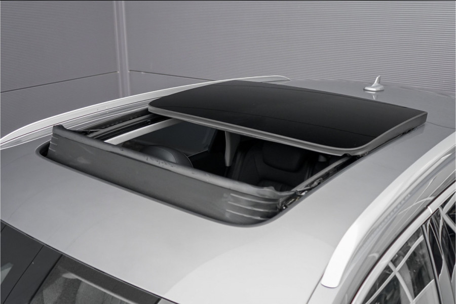 Audi e-tron e-tron 50 Quattro Launch Ed Advanced 71 kWh Pano Leder ACC 20"