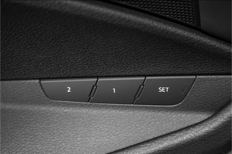 Audi e-tron e-tron 50 Quattro Launch Ed Advanced 71 kWh Pano Leder ACC 20"