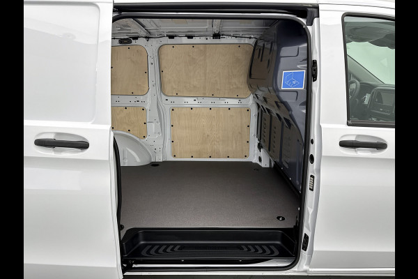 Mercedes-Benz Vito 116 CDI L2 Pro Led voor + achter Parkeerpakket Achterklep Trekhaak Achteruitrijcamera Apple Carplay/Android Auto Betimmering Cru
