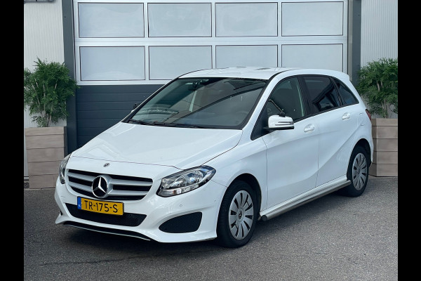Mercedes-Benz B-Klasse 220 d Ambition // AUTOMAAT / AIRCO / EURO 6 / BLUETOOTH / NAP /