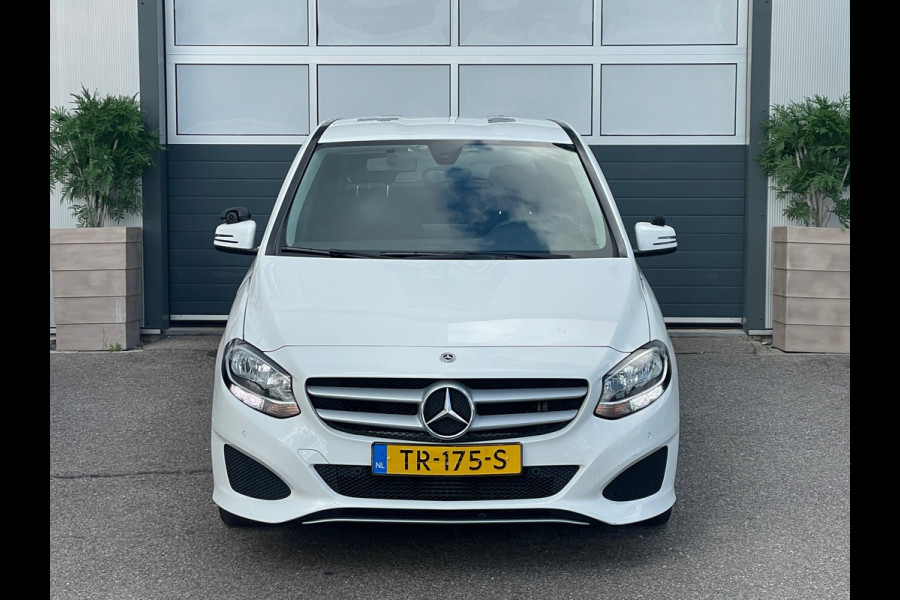 Mercedes-Benz B-Klasse 220 d Ambition // AUTOMAAT / AIRCO / EURO 6 / BLUETOOTH / NAP /