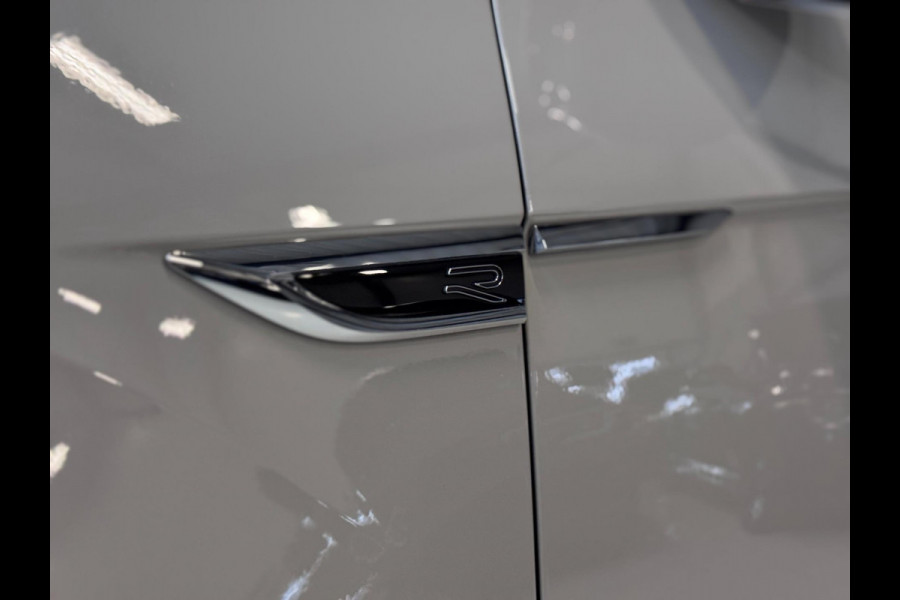 Volkswagen T-Roc 1.5 TSI R-Line PANO | IQ LED | KEYLESS | VIRTUAL | CAMERA | VOL!