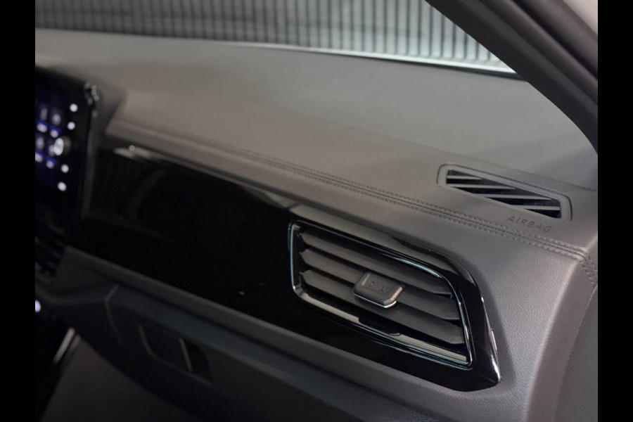 Volkswagen T-Roc 1.5 TSI R-Line PANO | IQ LED | KEYLESS | VIRTUAL | CAMERA | VOL!