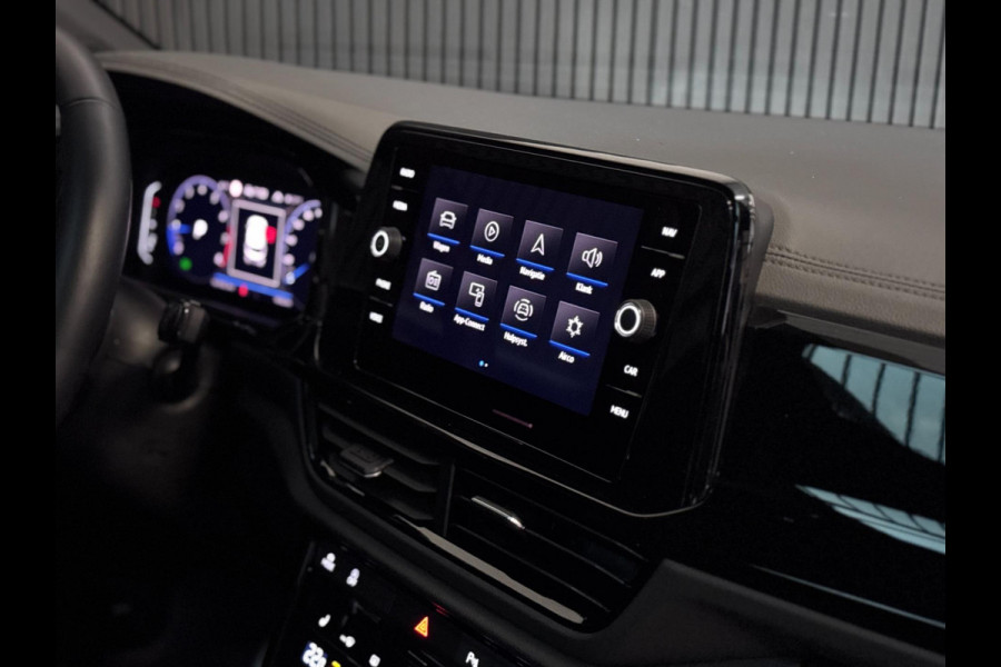 Volkswagen T-Roc 1.5 TSI R-Line PANO | IQ LED | KEYLESS | VIRTUAL | CAMERA | VOL!