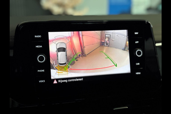 Volkswagen T-Roc 1.5 TSI R-Line PANO | IQ LED | KEYLESS | VIRTUAL | CAMERA | VOL!