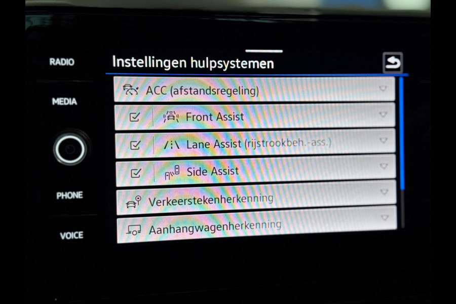 Volkswagen T-Roc 1.5 TSI R-Line PANO | IQ LED | KEYLESS | VIRTUAL | CAMERA | VOL!