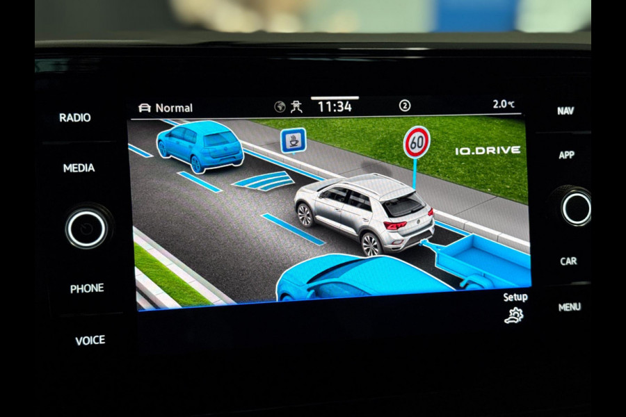 Volkswagen T-Roc 1.5 TSI R-Line PANO | IQ LED | KEYLESS | VIRTUAL | CAMERA | VOL!