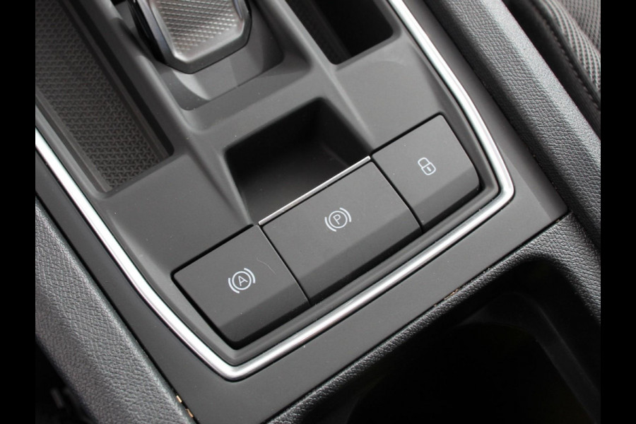 Seat Leon 1.0 eTSI 110pk Automaat Style Navigatie Apple Carplay/ Android Auto Camera Parkeersensoren Stoel- en stuurverwarming Cruise Control Virtual Cockpit Climate Control