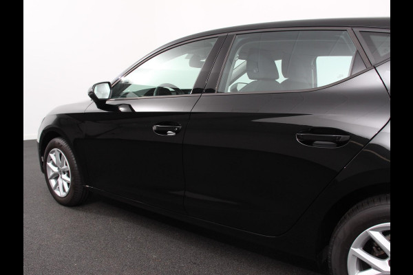 Seat Leon 1.0 eTSI 110pk Automaat Style Navigatie Apple Carplay/ Android Auto Camera Parkeersensoren Stoel- en stuurverwarming Cruise Control Virtual Cockpit Climate Control