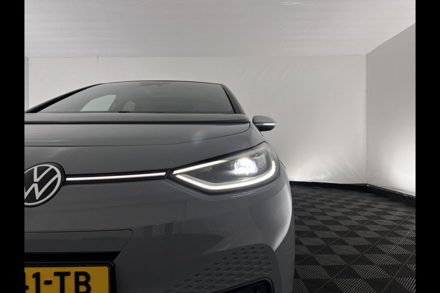 Volkswagen ID.3 First Max 58 kWh [ 3-Fase-11kW ] {SOH-92%} (INCL-BTW) *PANO | HEAD-UP | ADAPTIVE-CRUISE | FULL-LED | BLINDSPOT | CAMERA | KEYLESS | MICROFIBRE | AMBIENTLIGHT | NAVI-FULLMAP | DAB+ | ECC | HEATED-SPORTSEATS | DIGI-COCKPIT | 20"ALU*