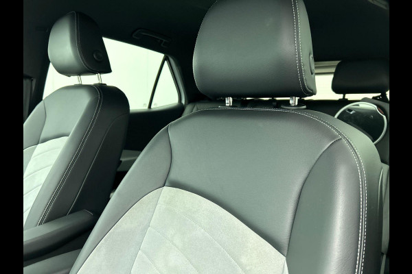 Volkswagen ID.3 Pro Edition 58 kWh Airco ECC Navi Carplay PDC VA + Camera Adaptive Cruise Control Full LED Stoel/Stuurverwarming Alcantara bekleding
