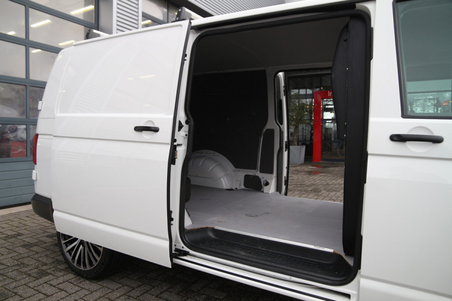 Volkswagen Transporter 2.0 TDI 150 | Aut. | 2x Schuifdeur | L2H1 | Cruise | Airco..