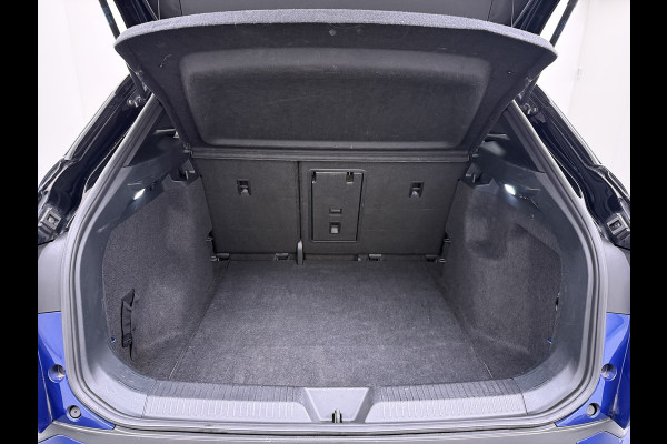Volkswagen ID.4 First 82kWh SOH 93% Warmtepomp Trekhaak Adap.Cruise Navi Ecc Camera Apple Carplay Android Auto Pdc Lmv  20" Privacy Glas Led Rijstrooksensor Stuur+Stoelverwarming Origineel Nederlandse Auto