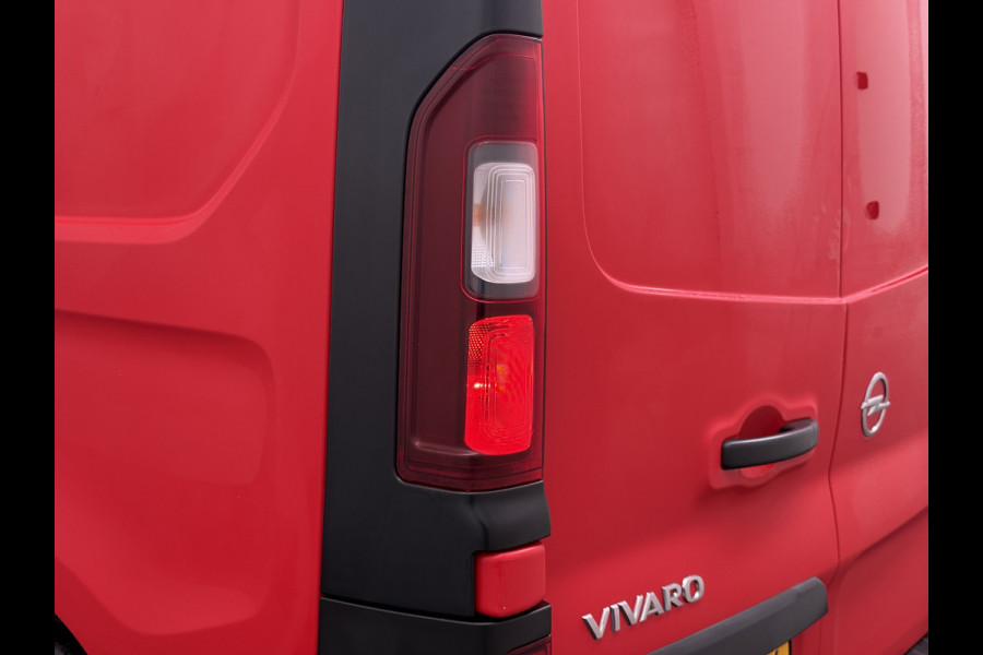 Opel Vivaro 1.6CDTI L2H1 Dubbele Cabine 5-Persoons Euro 6 Airco Navi Cruise Control Regen-Lichtsensor Pdc Betonplex Vloer Wandbetimmering Schuifdeuren 1e Eigenaar Origineel Nederlandse Auto
