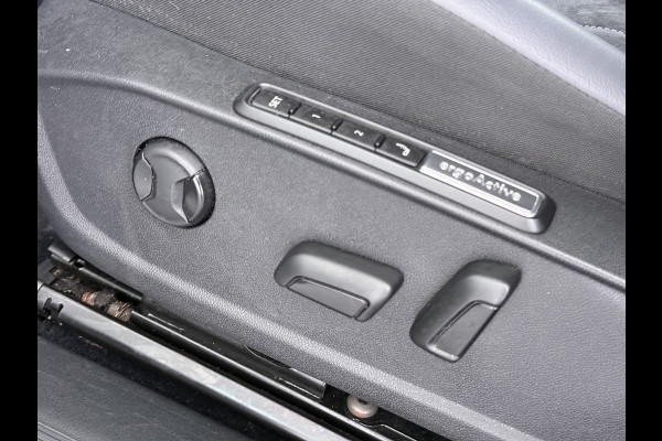 Volkswagen ID.4 Pro 82kWh SOH 91% ErgoActive Comfort Stoelen+Memory Adap.Cruise Navi Ecc Apple Carplay Android Auto Pdc Stuur+Stoelverwarming Lmv 19" Bluetooth Rijstrooksensor Style-pakket Elek.Stoelen 1e Eigenaar Origineel Nederlandse Auto