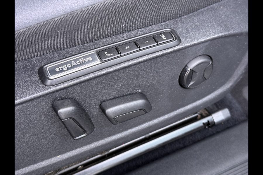 Volkswagen ID.4 Pro 82kWh SOH 91% ErgoActive Comfort Stoelen+Memory Adap.Cruise Navi Ecc Apple Carplay Android Auto Pdc Stuur+Stoelverwarming Lmv 19" Bluetooth Rijstrooksensor Style-pakket Elek.Stoelen 1e Eigenaar Origineel Nederlandse Auto