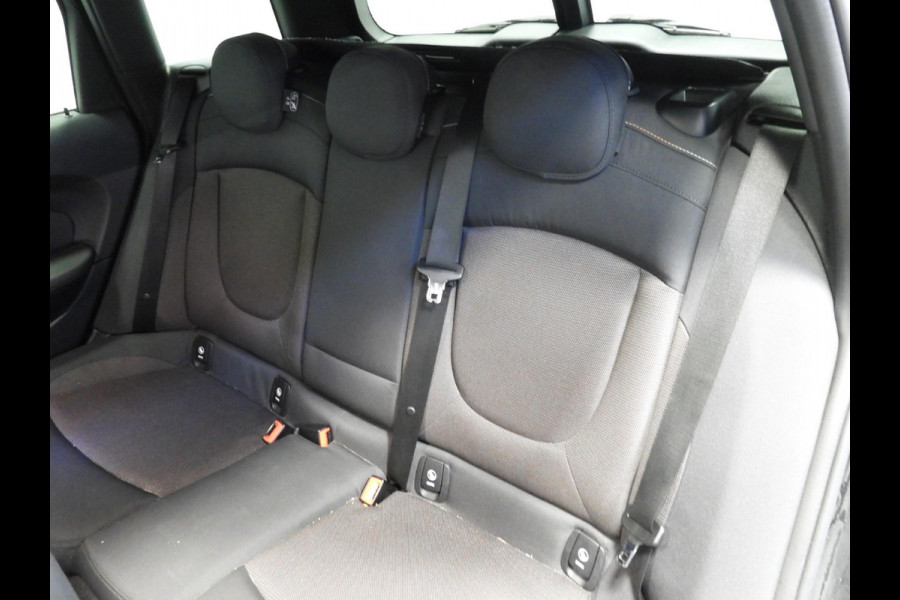 MINI Clubman 1.5 Aut. One Business Edition NAVI/CLIMA/PDC/17"LMV!