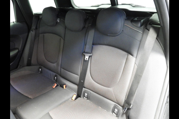 MINI Clubman 1.5 Aut. One Business Edition NAVI/CLIMA/PDC/17"LMV!