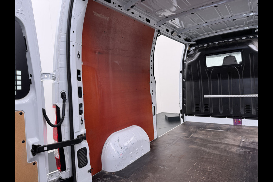 Renault Master T35 2.3DCI L2H2 3-Persoons 2X Schuifdeur Airco Camera Cruise Control Pdc Betonplex Vloer Wandbetimmering Schuifdeuren Achterdeuren Sidebars Euro 6 Origineel Nederlandse Auto
