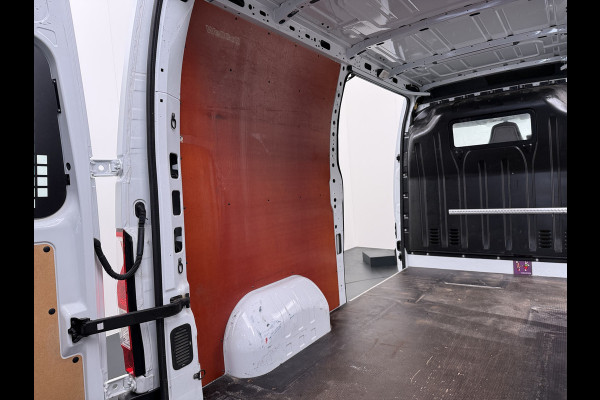 Renault Master T35 2.3DCI L2H2 3-Persoons 2X Schuifdeur Airco Camera Cruise Control Pdc Betonplex Vloer Wandbetimmering Schuifdeuren Achterdeuren Sidebars Euro 6 Origineel Nederlandse Auto