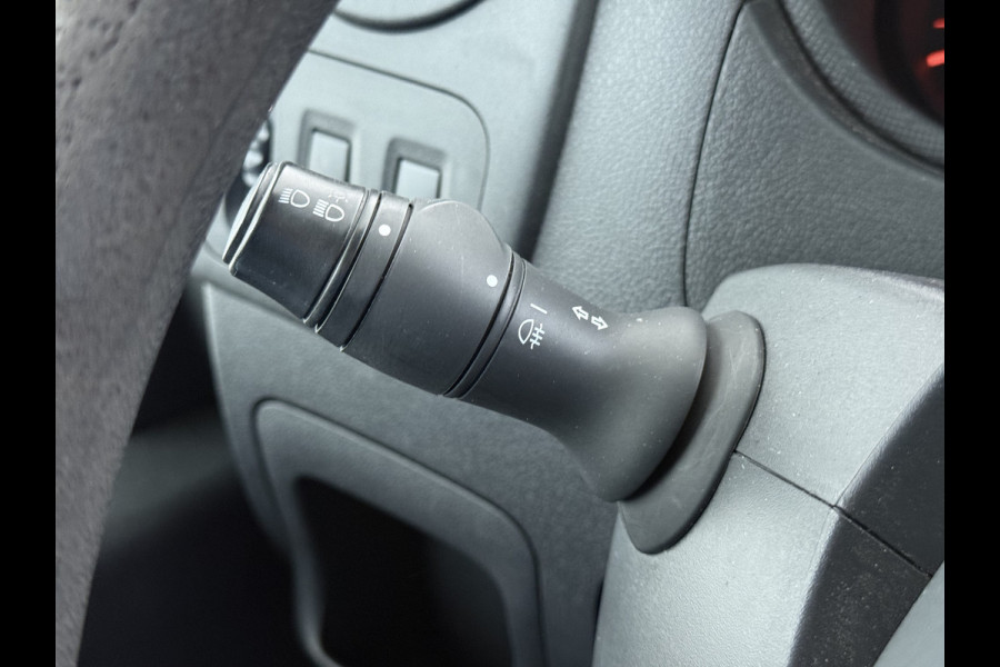 Renault Master T35 2.3DCI L2H2 3-Persoons 2X Schuifdeur Airco Camera Cruise Control Pdc Betonplex Vloer Wandbetimmering Schuifdeuren Achterdeuren Sidebars Euro 6 Origineel Nederlandse Auto