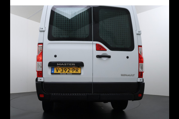 Renault Master T35 2.3DCI L2H2 3-Persoons 2X Schuifdeur Airco Camera Cruise Control Pdc Betonplex Vloer Wandbetimmering Schuifdeuren Achterdeuren Sidebars Euro 6 Origineel Nederlandse Auto