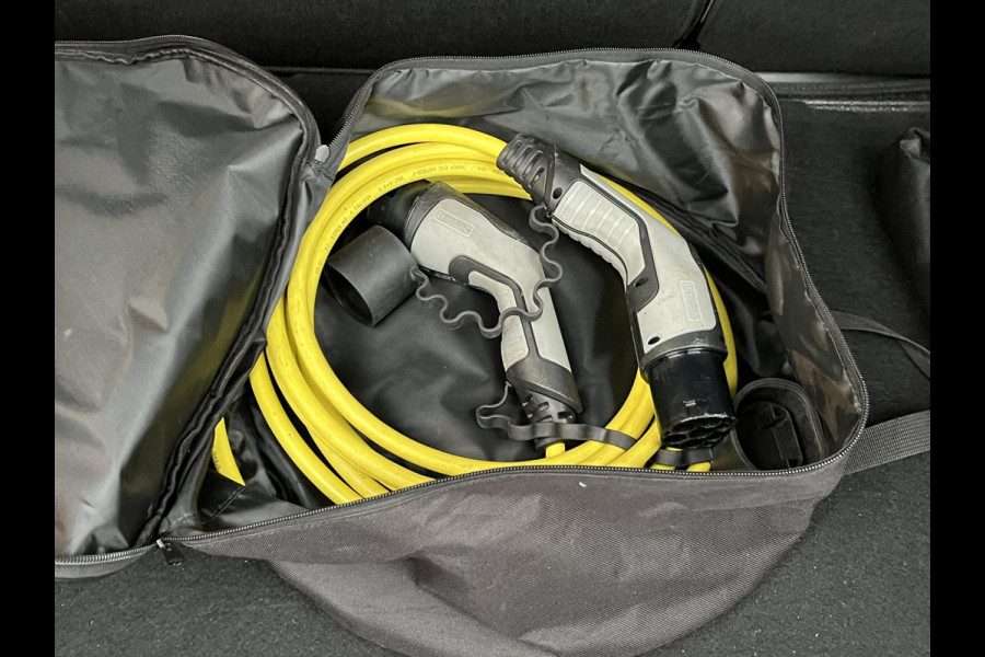 Opel CORSA-E GS Line 50 kWh SOH 92%| COMPLETE AUTO!| STOEL + STUUR VERWARMING| CAMERA| 3-FASE!| RIJKLAARPRIJS INCL. 12 MND BOVAG GARANTIE