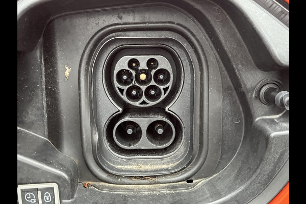 Opel CORSA-E GS Line 50 kWh SOH 92%| COMPLETE AUTO!| STOEL + STUUR VERWARMING| CAMERA| 3-FASE!| RIJKLAARPRIJS INCL. 12 MND BOVAG GARANTIE