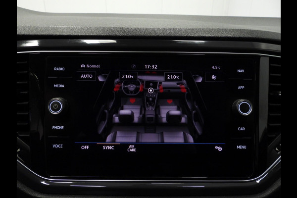 Volkswagen T-Roc 1.5 TSI Sport NAVI/CAMERA/LED/TREKH./17"LMV!